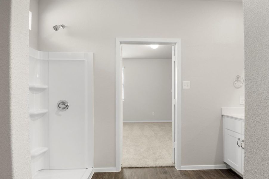 Spacious, unfurnished interior of a new home in Casetta Ranch, Kyle (Image 12). Spacious, unfurnished interior of a new home in Casetta Ranch, Kyle (Image 12).