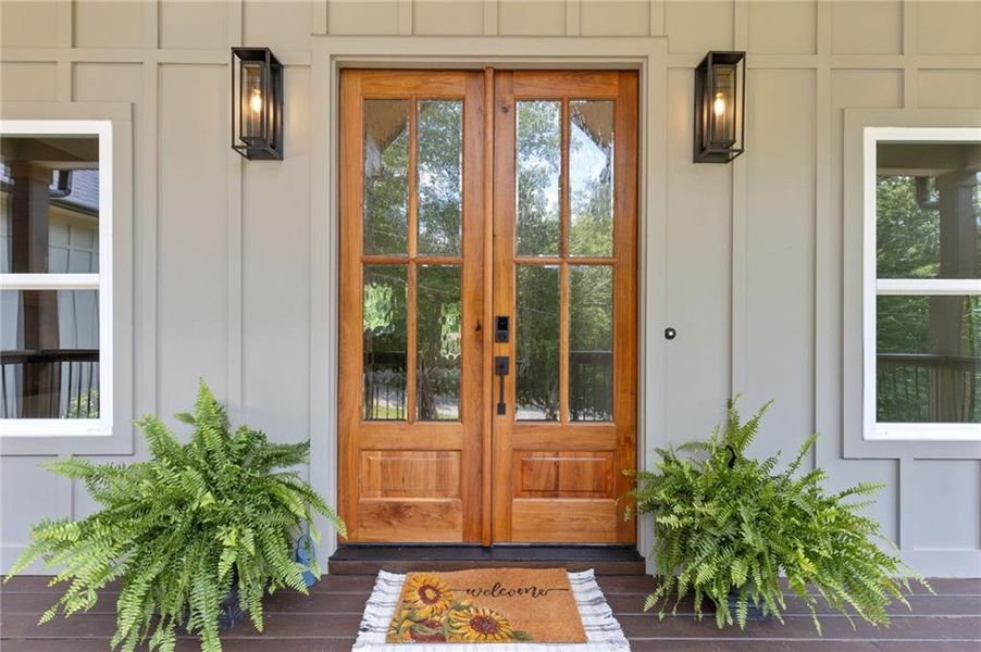Exterior details and patio area of a home in , Gainesville (Image 24).