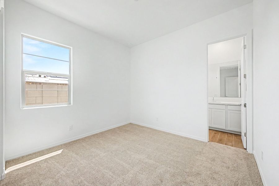 Spacious, unfurnished interior of a new home in Empire Pointe, Queen Creek (Image 13).