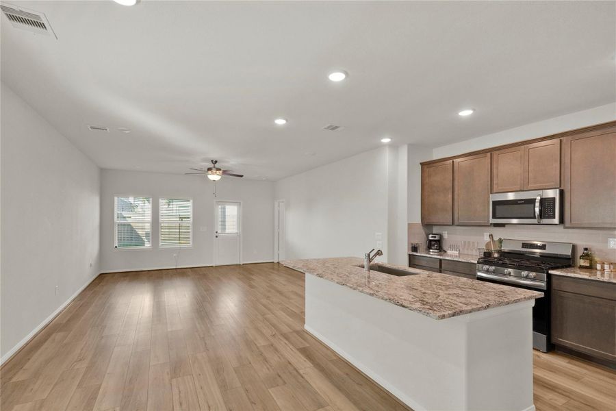 Furnished interior view inside a new home in , Magnolia (Image 10).