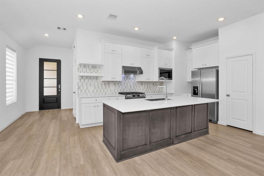 Furnished interior view inside a new home in Artavia: Avante Collection, Conroe (Image 11).