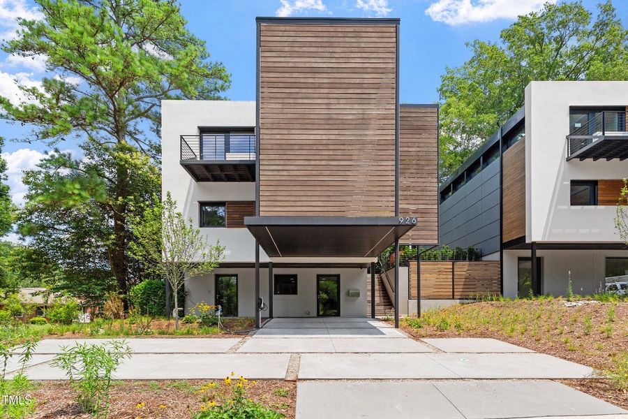 926 Tower St [2338155]_02