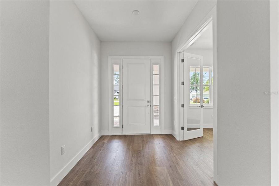 Spacious, unfurnished interior of a new home in Southern Hills Plantation, Brooksville (Image 39).