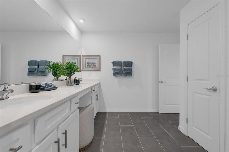 Furnished interior view inside a new home in Wynnstone, Davenport (Image 27).
