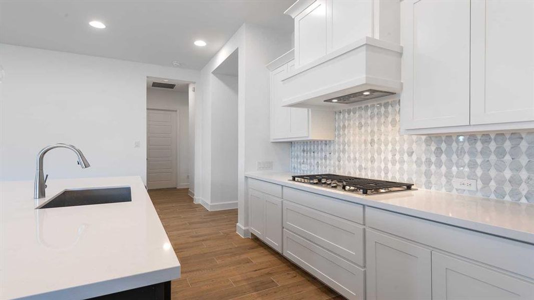 Furnished interior view inside a new home in North Sky 55', Celina (Image 13).