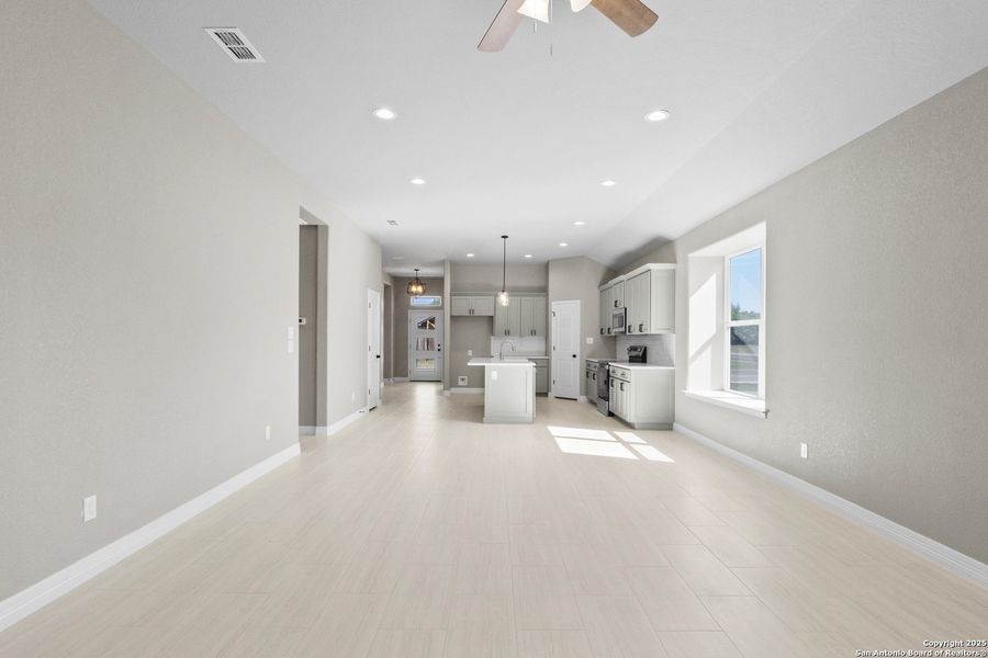 Spacious, unfurnished interior of a new home in , Uvalde (Image 25). Spacious, unfurnished interior of a new home in , Uvalde (Image 25).