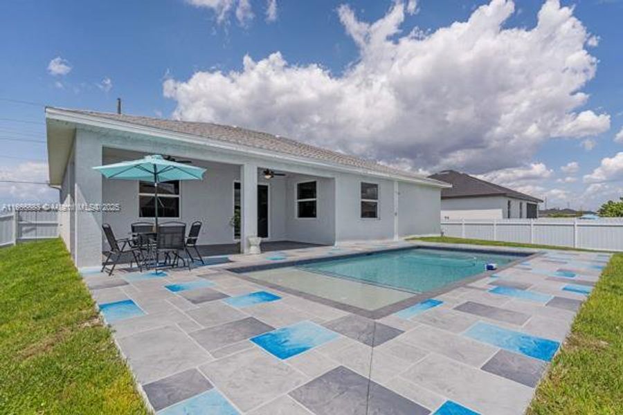 Exterior details and patio area of a home in , Cape Coral (Image 26).
