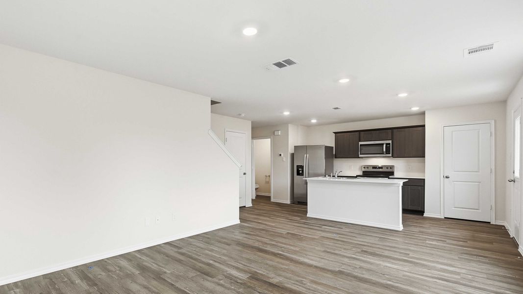 Image 23 representing the Davis by D.R. Horton in Maplewood Meadows, Forney, TX.