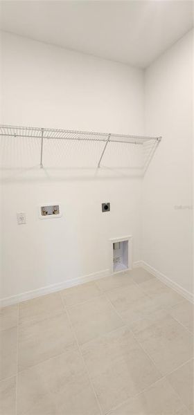 Spacious, unfurnished interior of a new home in Preservation Pointe, Davenport (Image 7).