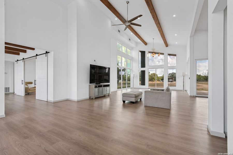 Spacious, unfurnished interior of a new home in , Von Ormy (Image 16).