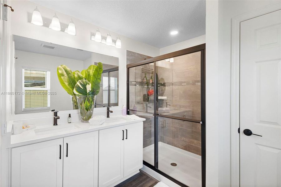 Furnished interior view inside a new home in , Davenport (Image 11).