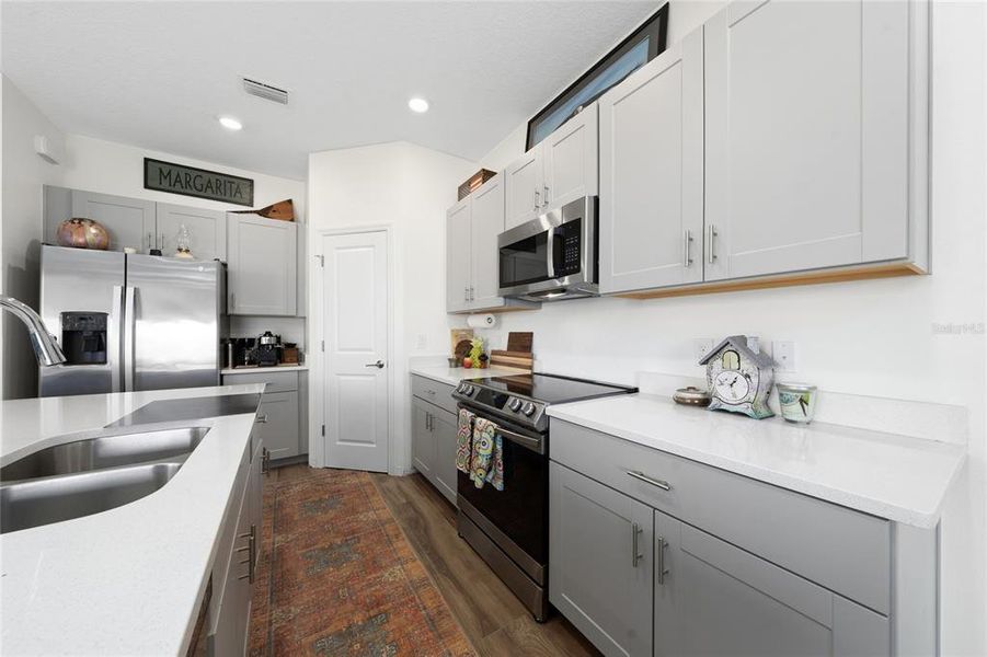 Furnished interior view inside a new home in , Kissimmee (Image 13).
