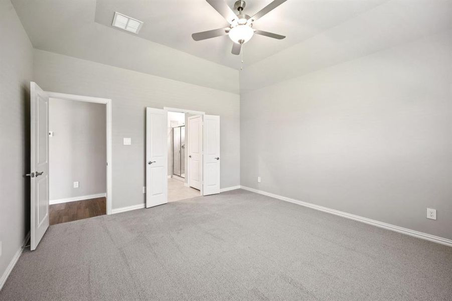 Photo is not of the actual home, but is an inspirational photo of builder’s model home and may depict options, furnishings, and/or decorator features that are not included. Photo is not of the actual home, but is an inspirational photo of builder’s model home and may depict options, furnishings, and/or decorator features that are not included.