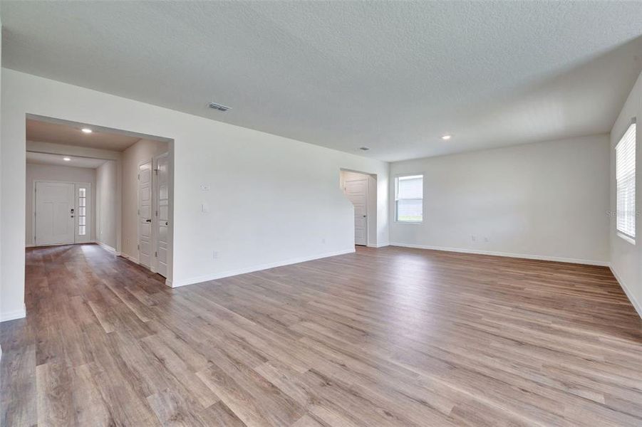 Spacious, unfurnished interior of a new home in Timberwalk, Mount Dora (Image 15). Spacious, unfurnished interior of a new home in Timberwalk, Mount Dora (Image 15).