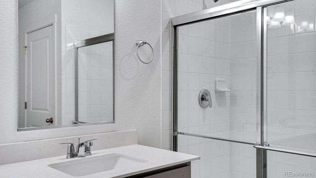 Furnished interior view inside a new home in Settlers Crossing, Commerce City (Image 12).