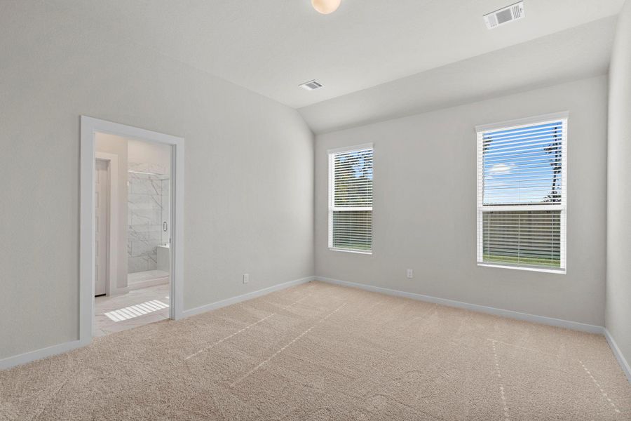 Spacious, unfurnished interior of a new home in Cypresswood Landing, Humble (Image 29).