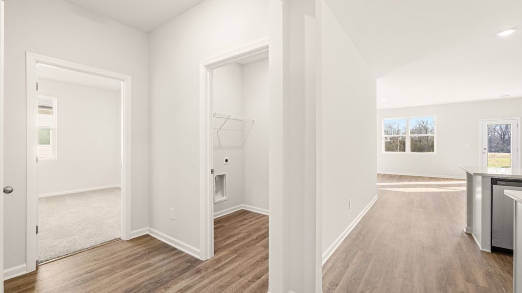 Representative unfurnished interior of a home built from the Cali by D.R. Horton in Jackson Landing, Jefferson (Image 16).