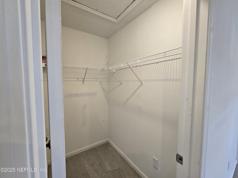 Spacious, unfurnished interior of a new home in Hyland Trail, Green Cove Springs (Image 20). Spacious, unfurnished interior of a new home in Hyland Trail, Green Cove Springs (Image 20).