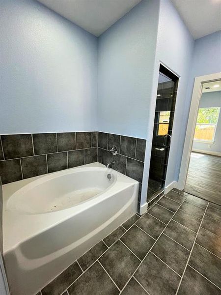 Furnished interior view inside a new home in , Fort Worth (Image 17). Furnished interior view inside a new home in , Fort Worth (Image 17).