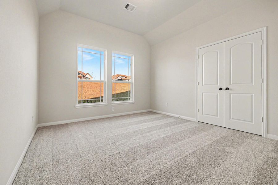 Spacious, unfurnished interior of a new home in Rose Hill Estates, Willis (Image 29).