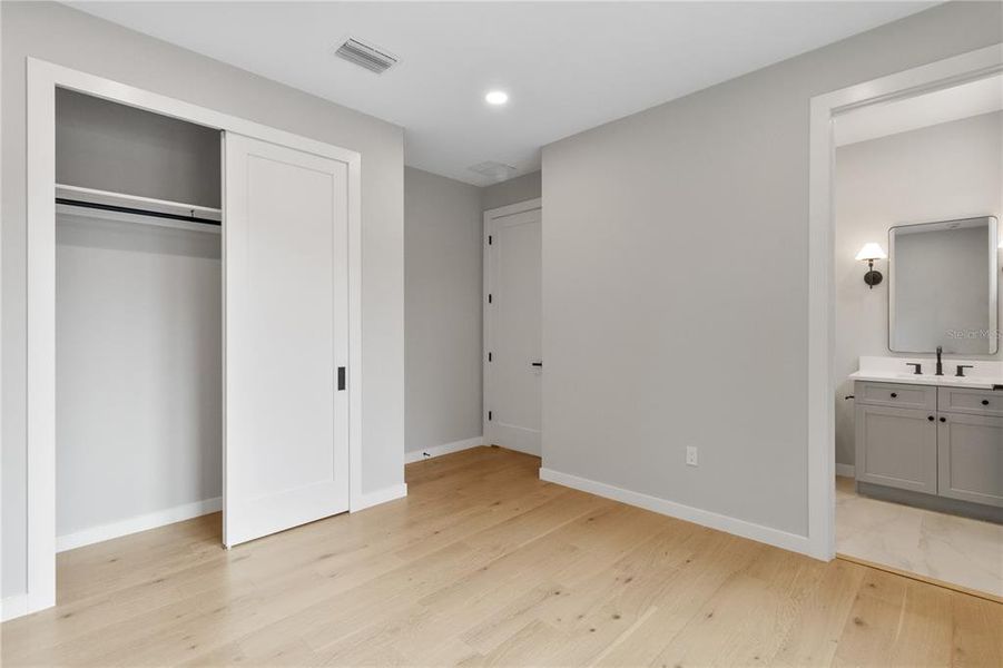 Spacious, unfurnished interior of a new home in , Orlando (Image 39). Spacious, unfurnished interior of a new home in , Orlando (Image 39).