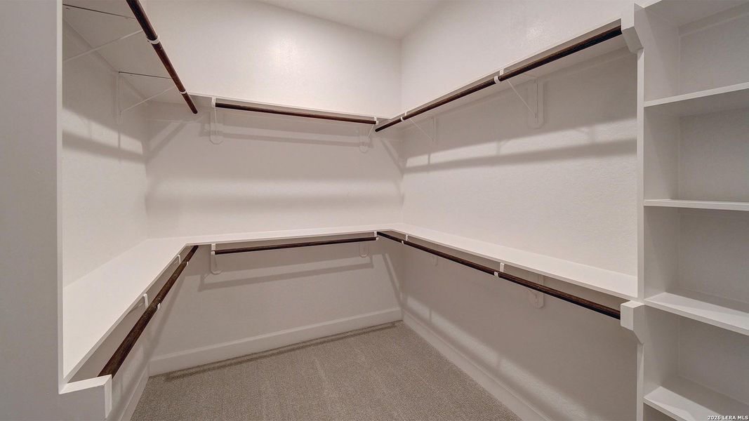 Spacious, unfurnished interior of a new home in George's Ranch, Boerne (Image 19).