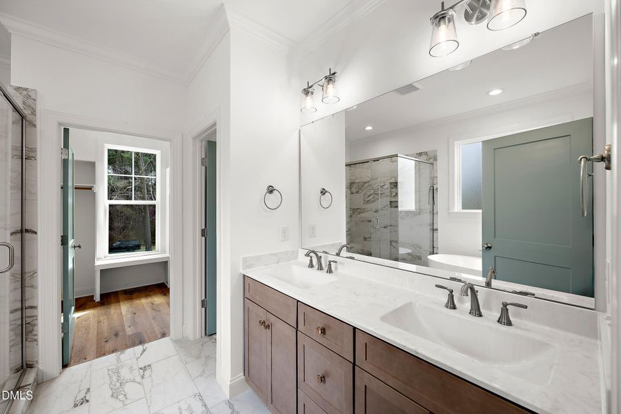 196F9547-5E4C-4F42-895F-FB9F68CA9DD6