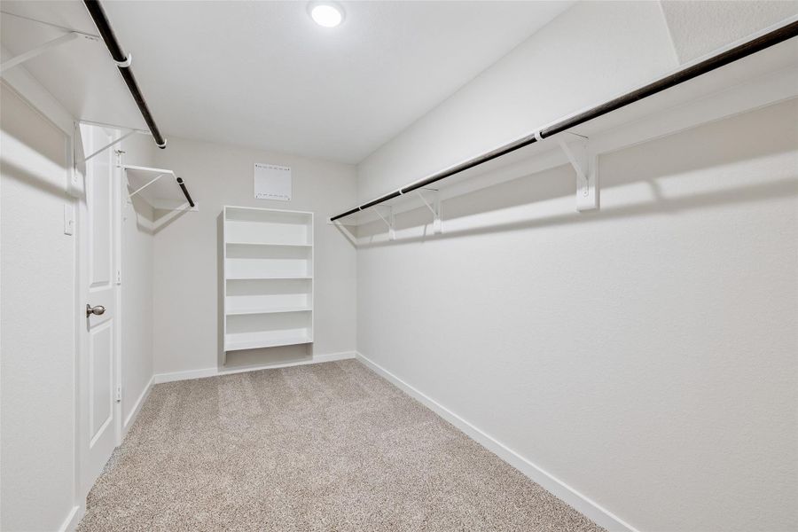 Spacious, unfurnished interior of a new home in Cielo, Conroe (Image 27). Spacious, unfurnished interior of a new home in Cielo, Conroe (Image 27).