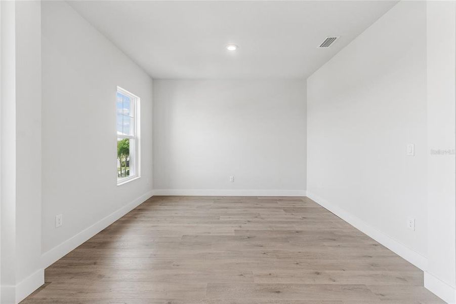 Spacious, unfurnished interior of a new home in Vistera of Venice – Cottage Series, Nokomis (Image 16).