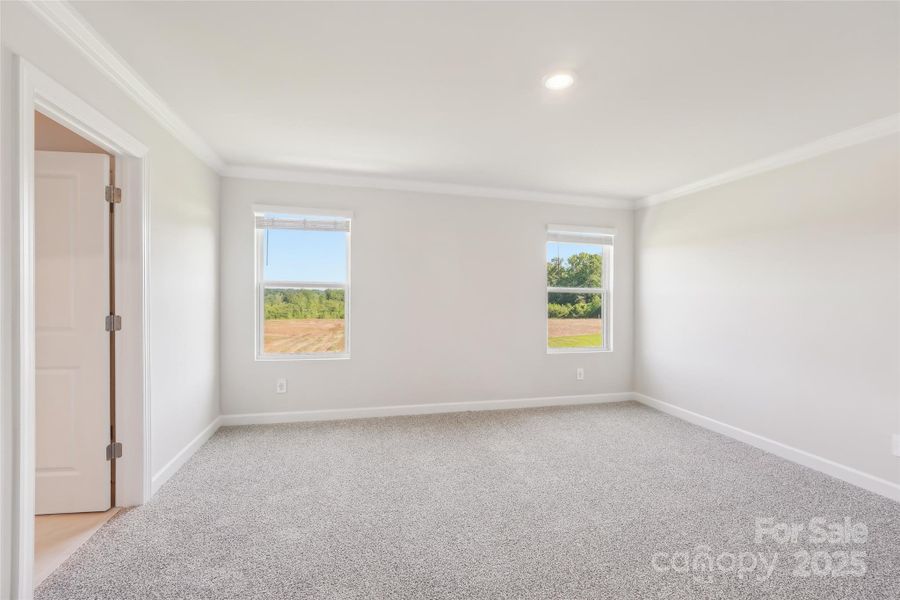 Spacious, unfurnished interior of a new home in Walnut Reserve, Conover (Image 19).