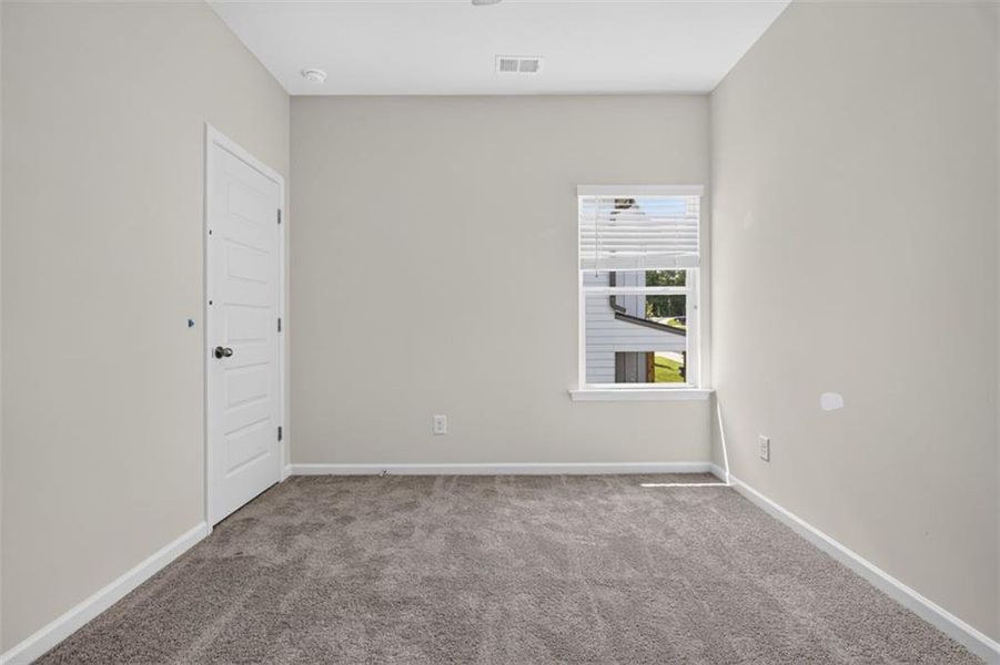 Spacious, unfurnished interior of a new home in Summerfield Place, Carrollton (Image 34).