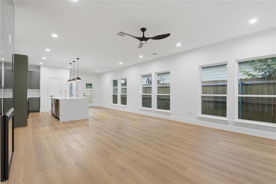 Spacious, unfurnished interior of a new home in , Dallas (Image 19). Spacious, unfurnished interior of a new home in , Dallas (Image 19).