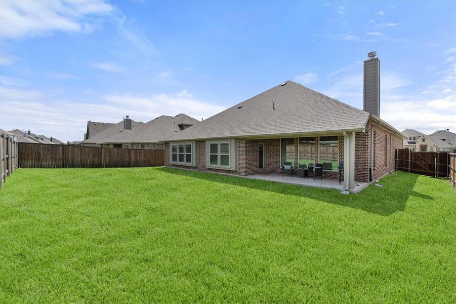 Exterior details and patio area of a home in Somerset, Mansfield (Image 24). Exterior details and patio area of a home in Somerset, Mansfield (Image 24).