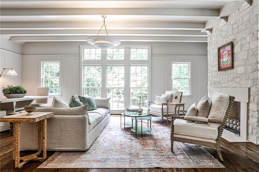 Image 60 of a home in .