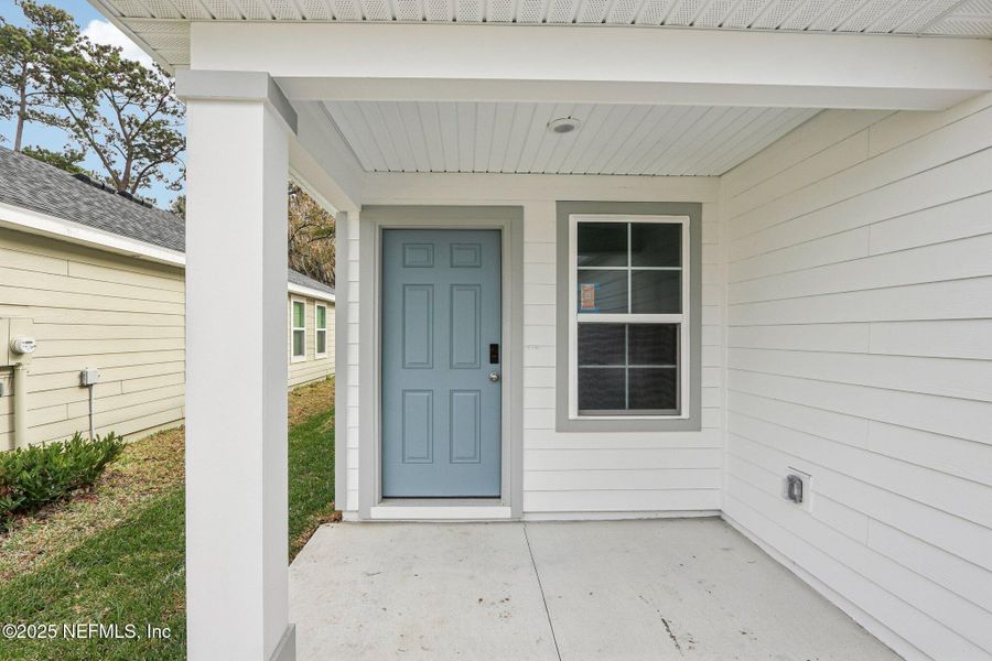 Exterior details and patio area of a home in Kings Landing, Jacksonville (Image 3). Exterior details and patio area of a home in Kings Landing, Jacksonville (Image 3).