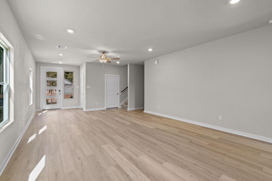 Spacious, unfurnished interior of a new home in Westridge Cove, Panorama Village (Image 14).