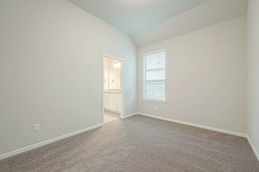 Representative unfurnished interior of a home built from the Floor Plan 2050 by Colina Homes in Grand Magnolia, Magnolia (Image 51).