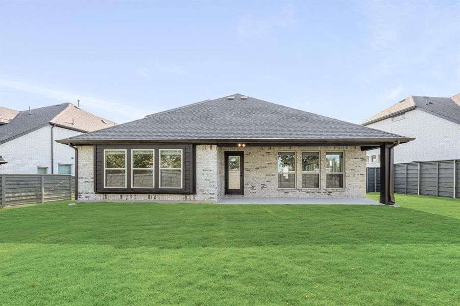Front exterior of a new home in Union Park Classic 60, Little Elm, TX, highlighting curb appeal (Image 25). Front exterior of a new home in Union Park Classic 60, Little Elm, TX, highlighting curb appeal (Image 25).