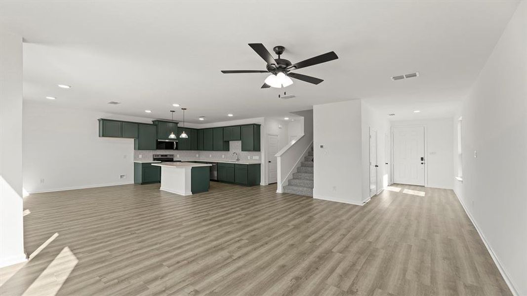 10. 2524 Yo Ranch - Family (2) 10. 2524 Yo Ranch - Family (2)