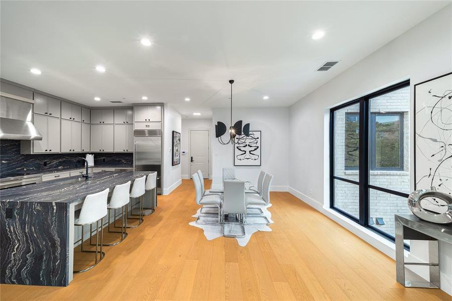 Furnished interior view inside a new home in , Dallas (Image 9).