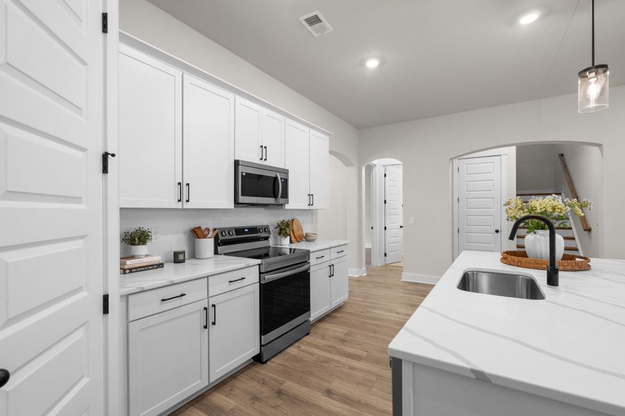 Furnished interior view inside a new home in Harmony Township, Georgetown (Image 15).