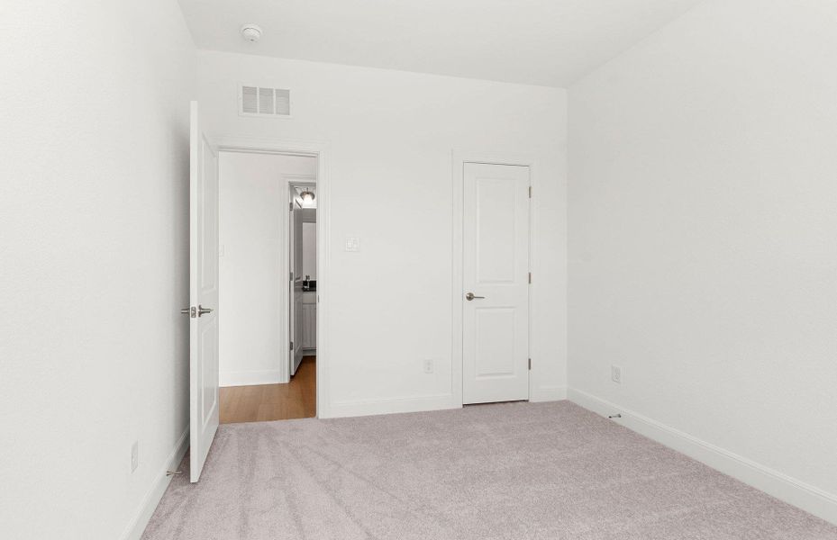 Spacious, unfurnished interior of a new home in Horizon Lake, Leander (Image 29). Spacious, unfurnished interior of a new home in Horizon Lake, Leander (Image 29).