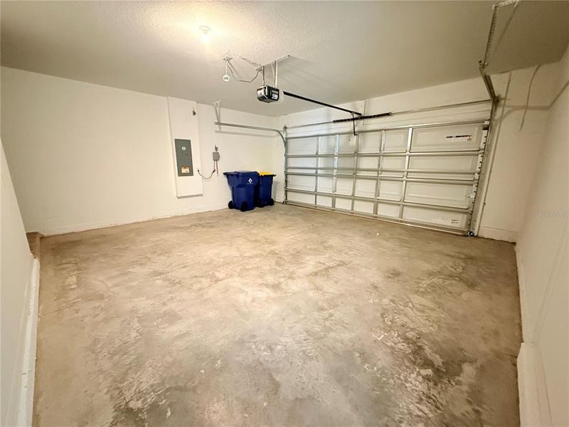 Spacious, unfurnished interior of a new home in Mirada, San Antonio (Image 27). Spacious, unfurnished interior of a new home in Mirada, San Antonio (Image 27).
