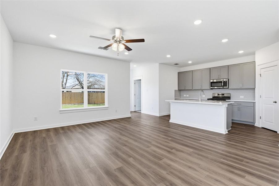 Spacious, unfurnished interior of a new home in Infinity Square, Kyle (Image 25). Spacious, unfurnished interior of a new home in Infinity Square, Kyle (Image 25).