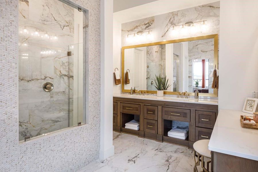 Furnished interior view inside a new home in Sienna, Missouri City (Image 11).