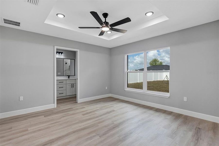 Spacious, unfurnished interior of a new home in , Summerfield (Image 23).