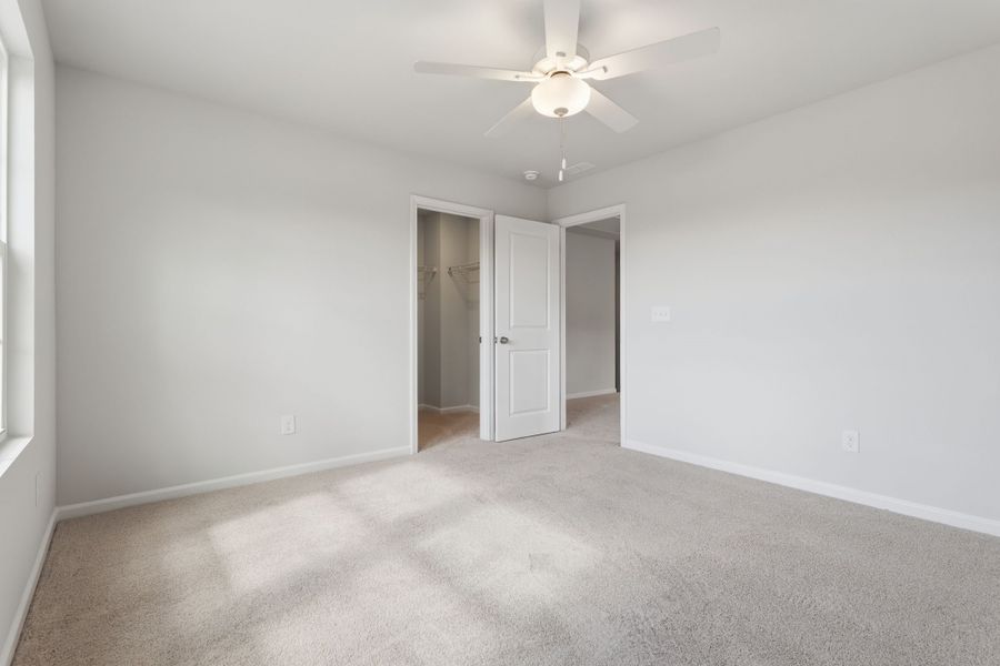 Spacious, unfurnished interior of a new home in Piper Creek, Newton (Image 38). Spacious, unfurnished interior of a new home in Piper Creek, Newton (Image 38).