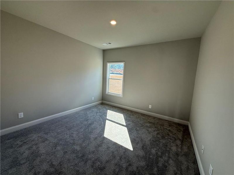 Spacious, unfurnished interior of a new home in Hidden Fields, Hoschton (Image 22).