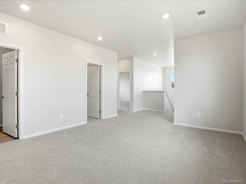 Spacious, unfurnished interior of a new home in , Windsor (Image 27).