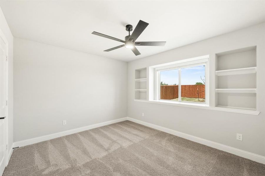 Spacious, unfurnished interior of a new home in The Retreat at North Grove 60, Waxahachie (Image 18).